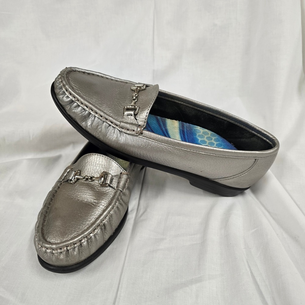 SAS Simplify Loafers Womens 9 M Metallic Pewter Silver Leather‎ Horsebit Flats